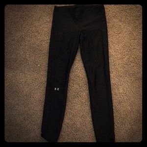 Under Armour leggings. Made for hot weather.